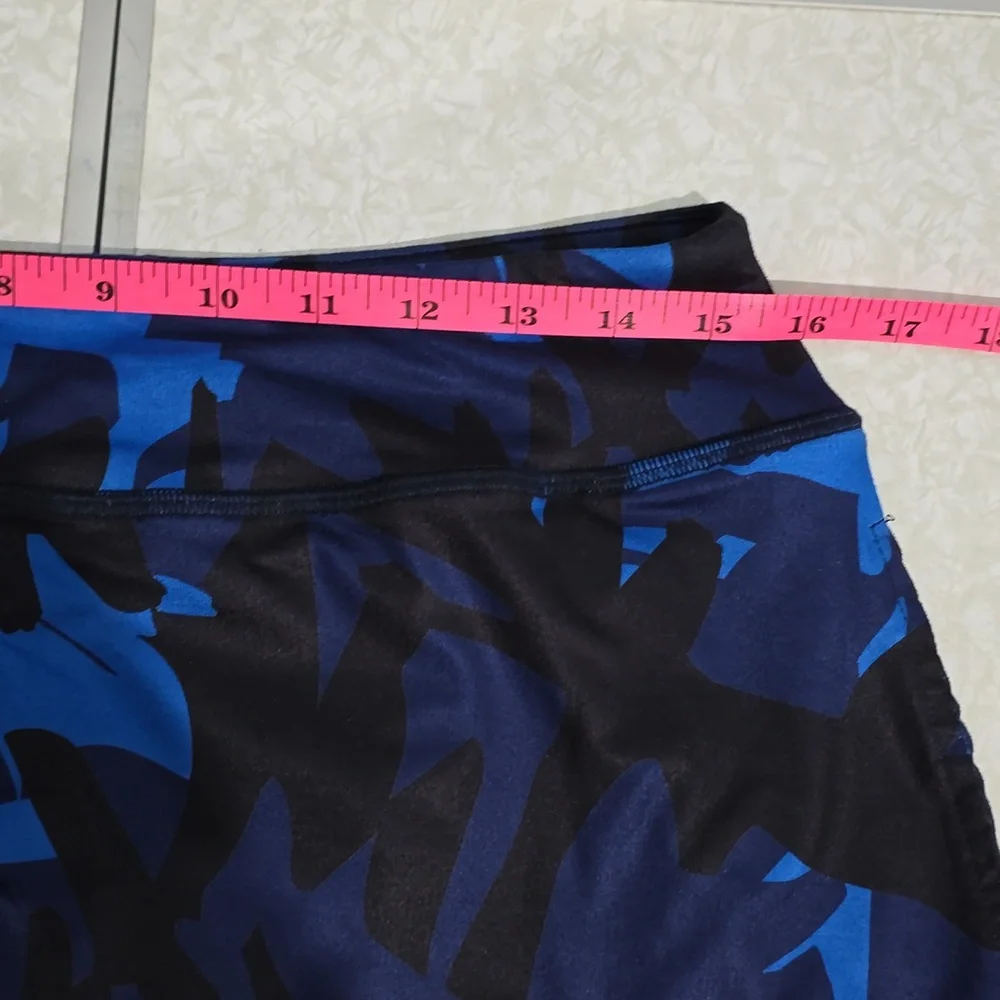 Lafaris brand skirt‎ with built-in shorts Blue camo pattern size Large